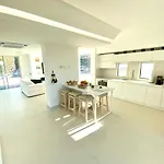 Olimpo Villa *